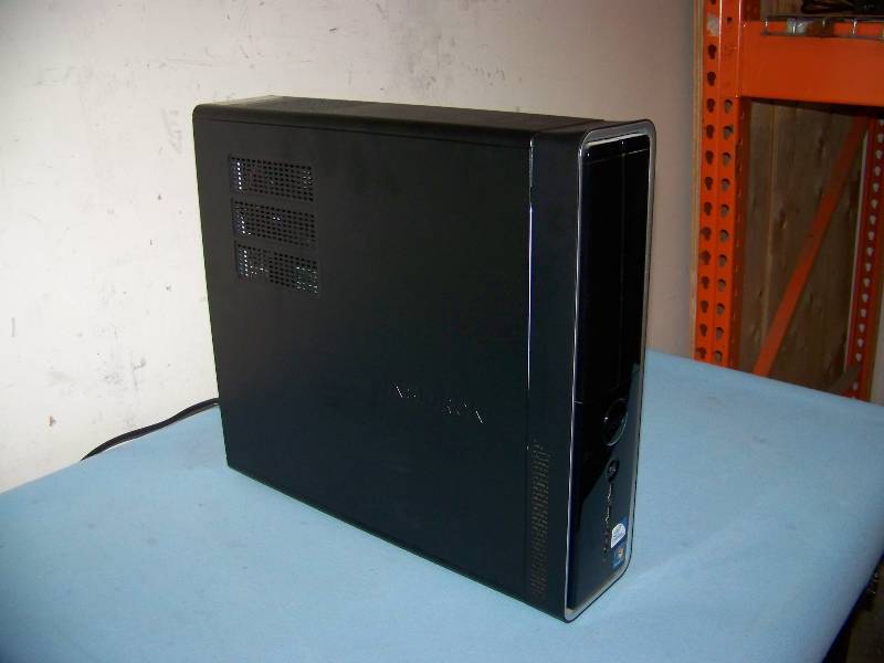 lot 57 image: Dell, Desktop PC  Computer Tower