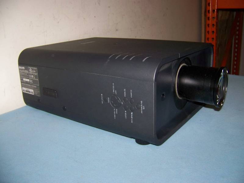 lot 70 image: Sanyo, PLC-XP200L, LCD Projector with Remote Control