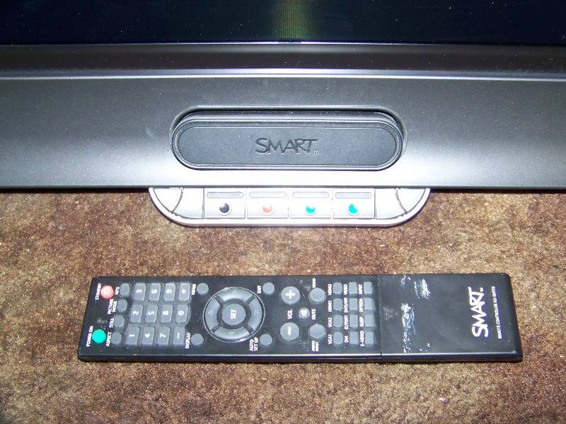 lot 4 image: 54, SMART Board, DViT, Full HD 1080p, Interactive LCD Flat Panel Monitor  Display with HDMI, Remote Control, Accessories and External Speakers