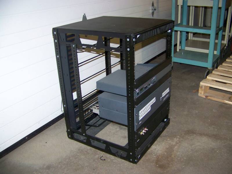 lot 26 image: Middle Atlantic, Metal, Audio  Video Equipment  Component Rack with Extron Components included