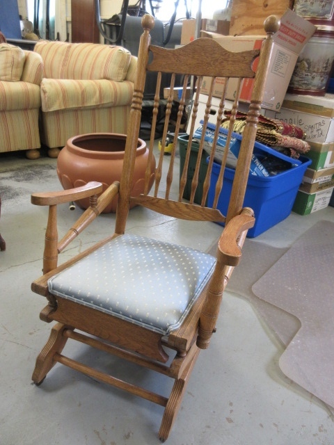 VINTAGE OAK ROCKER