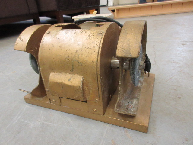 DOUBLE WHEEL BENCH GRINDER