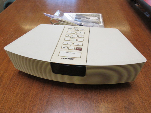 BOSE WAVE RADIO WITH REMOTES