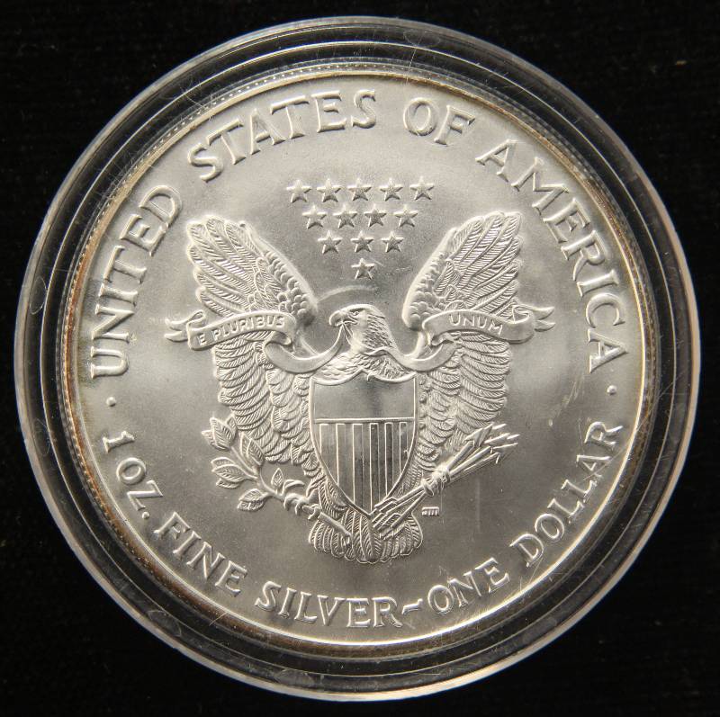 2002 AMERICAN SILVER EAGLE 1 TROY OZ. .999 FINE SILVER IN AIRTITE
