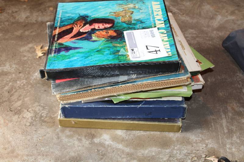lot 47 image: LP Record Albums - American Caravan, Bob Ralston, Alfred Apakas, Placido Domingo, And More