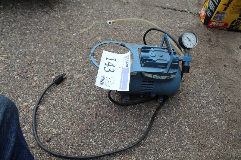 lot 143 image: John Bunn Vacuum Pump