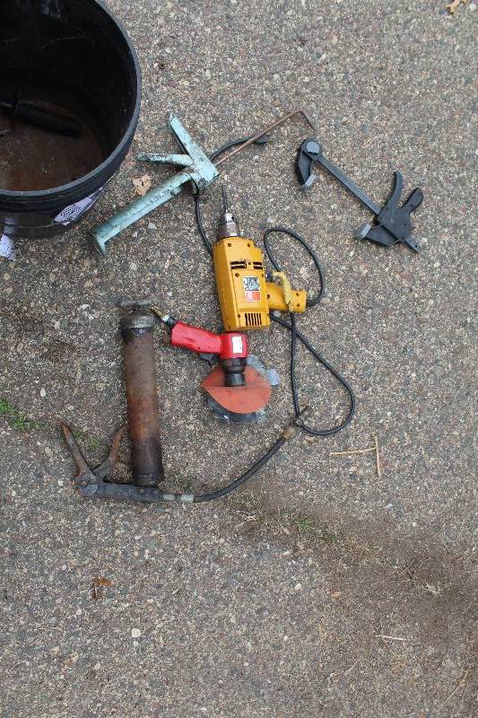 lot 108 image: Grease Gun, Caulk Gun, TruPower Air Grinder, Montgomery Ward Powr-Kraft 12in. Drill