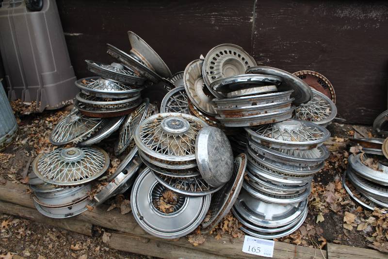 lot 165 image: Hubcaps