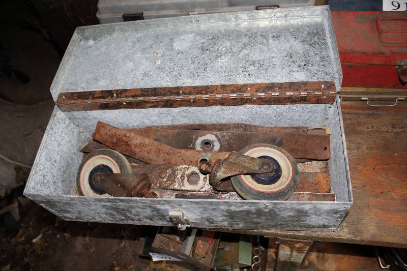 lot 94 image: Tool Box w Lawnmower Blades