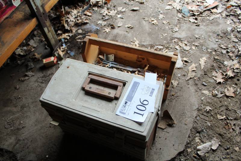 lot 106 image: Tool Box w Wood Tool Tray, Misc Hardware Bolts & Nuts