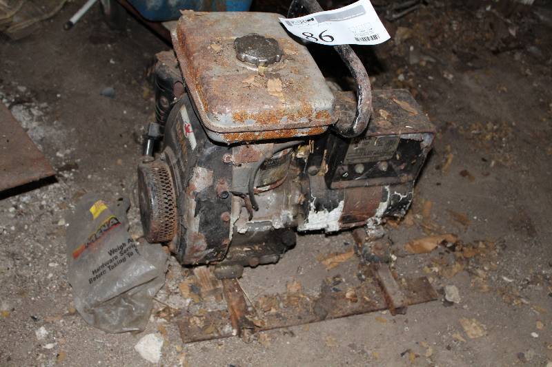 lot 86 image: Robin 142cc Engine