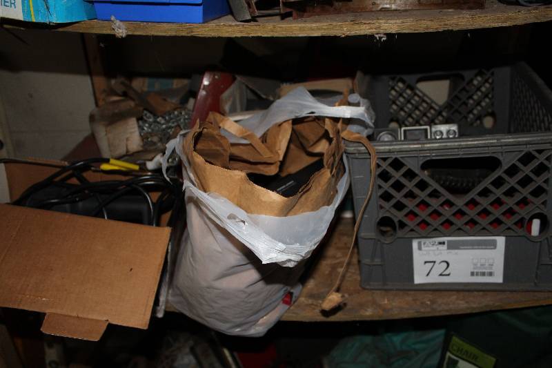 lot 72 image: Black & Decker Steamworks Wallpaper Stripper, Phase Linear 5-disc CD Changer, Tire Chains, And More