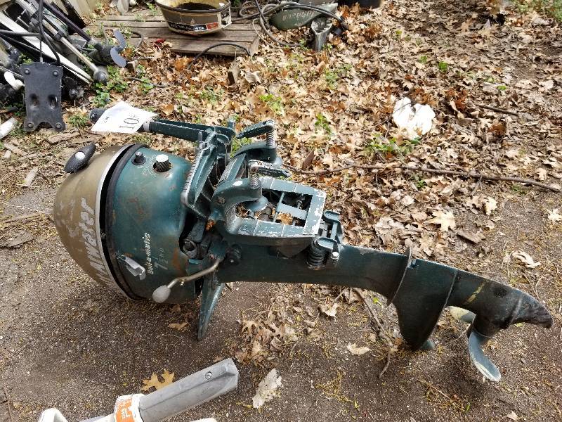 lot 10A image: 1956 Scott Atwater 7.5 hp Two Stroke Outboard Motor