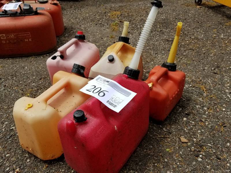 lot 206 image: Lot of (5) Red Poly Gasoline Cans