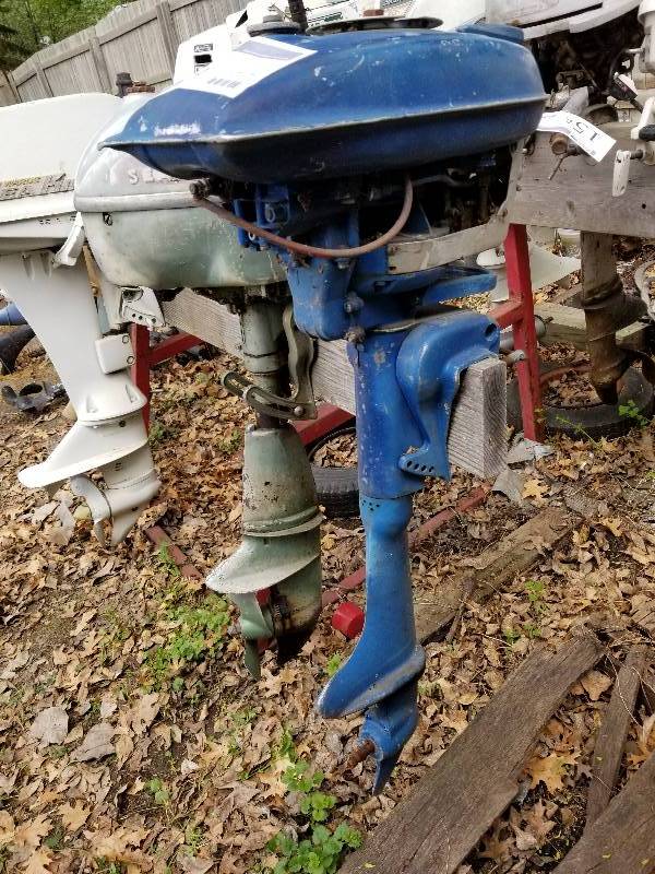 lot 17A image: 1940s Vintage Blue Ribbon Champion Two Stroke Outboard Motor