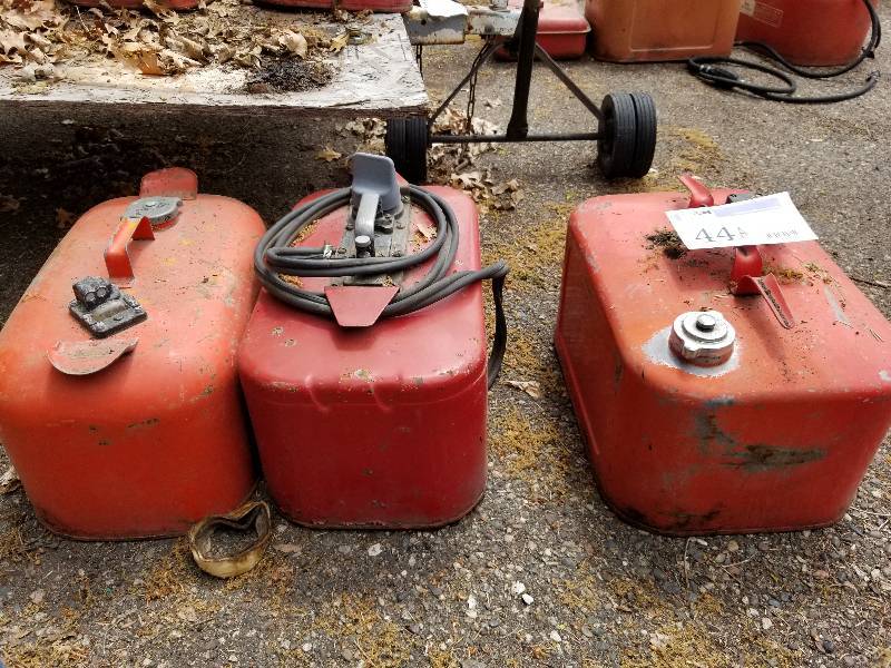 lot 44A image: Lot of (3) Metal Outboard Fuel Tanks