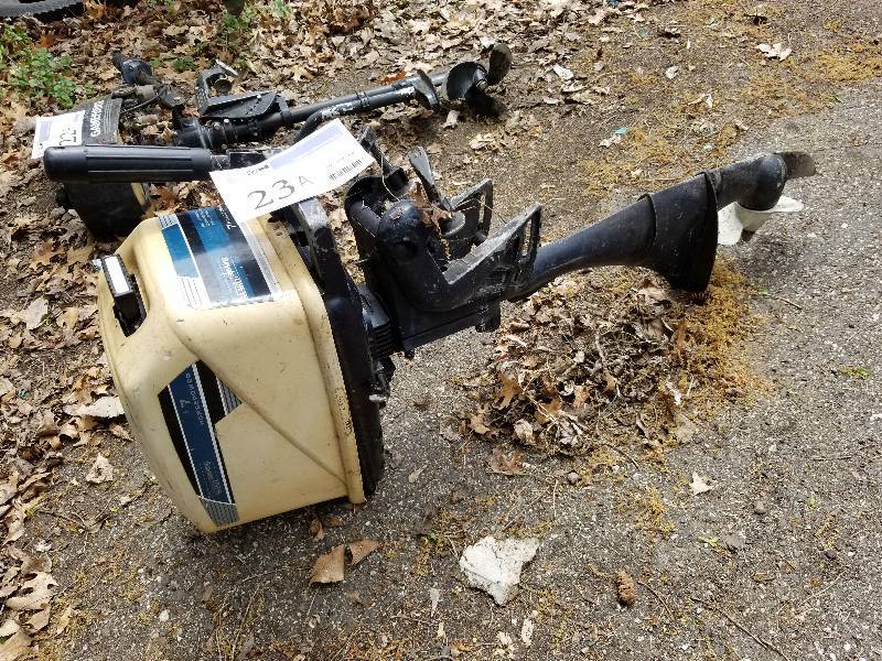 lot 23A image: 1973-1974 Sea King 7.0 HP Two Stroke Outboard Motor