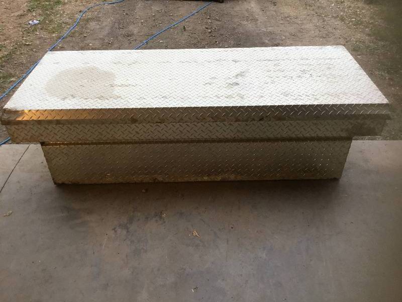 lot 18 image: Weather Guard utility box