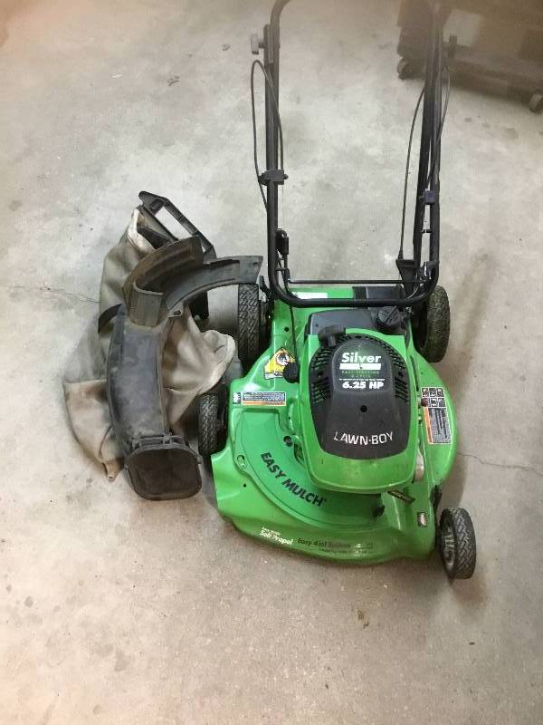 Lawn Boy Mower Self Propelled 6.25 Horse Spring Man Cave and