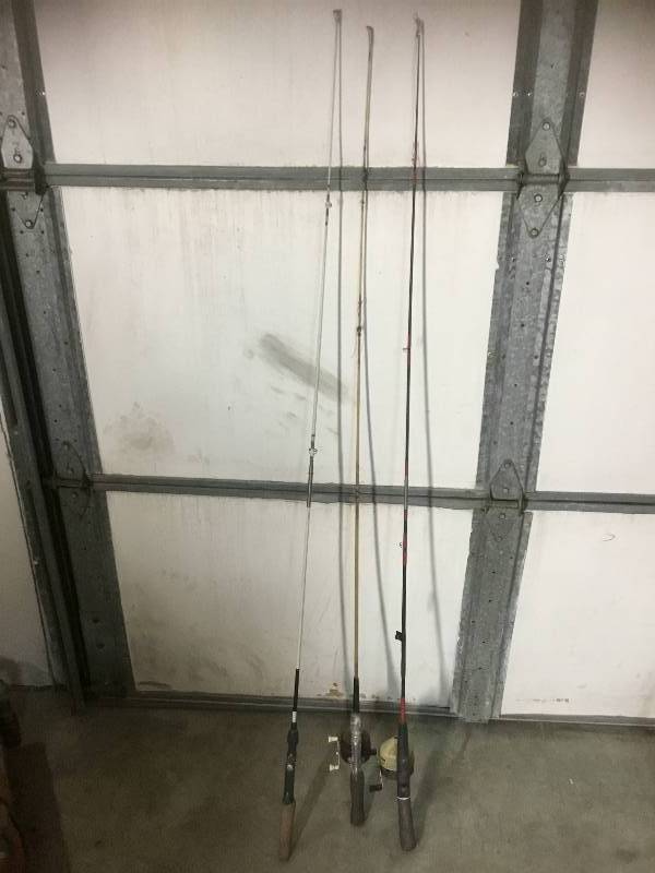 lot 51 image: 3 - 5 foot Fishing Poles - Three Rods and Two Reels, Zebco - 202, 404