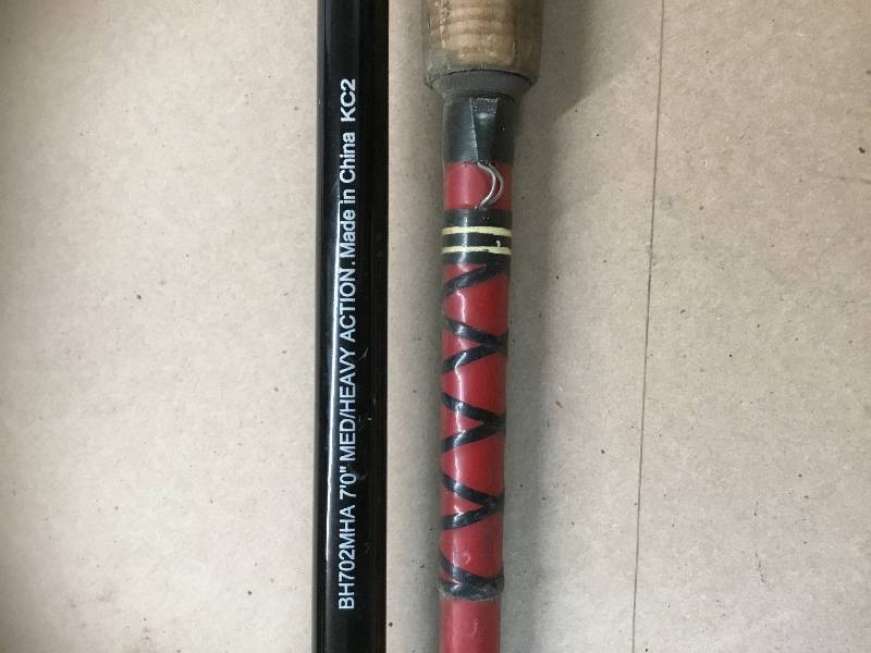 lot 52 image: 2 Zebco Rods 7 foot and a 5 foot and a Century Johnson 6 foot pole