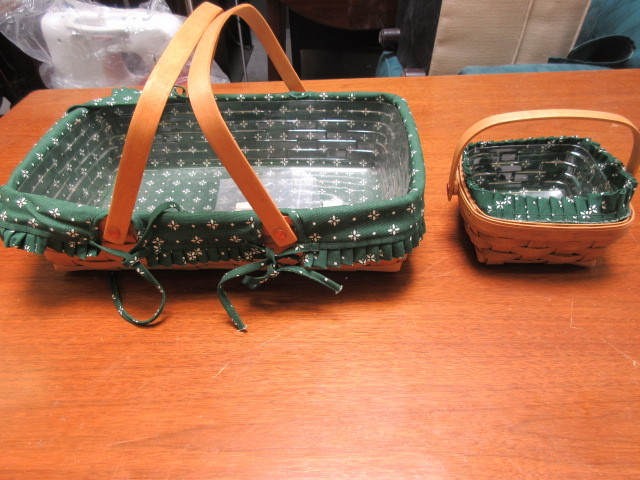 lot 925 image: NATURAL COLORED BASKETS