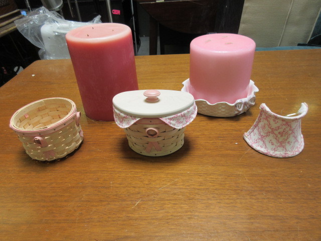 lot 936 image: AMERICAN CANCER SOCIETY BASKETS AND CANDLES