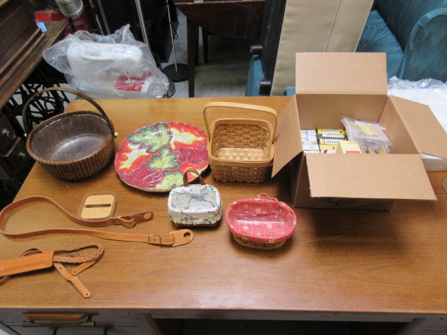 lot 953 image: BASKETS, PLATE, TIE-ONS, SHOULDER STRAPS AND MORE