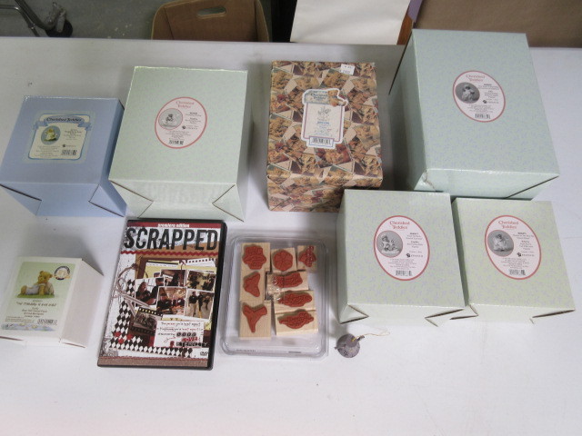 lot 956 image: RESIN CHERISHED TEDDIES, RUBBER STAMPS AND DVD