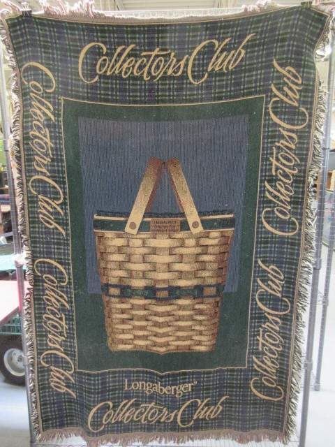 lot 958 image: 100% COTTON LONGABERGER COLLECTORS CLUB THROW