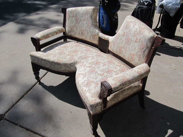 lot 166 image: Antique Victorian Carved Settee 