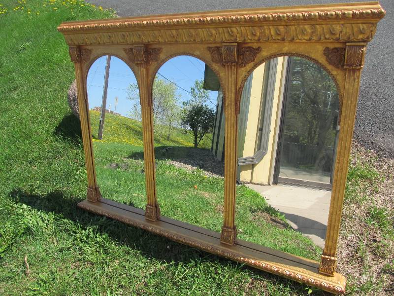 lot 42 image: BRAND NEW Large Ornate High End Gold Triptych Wall Mirror