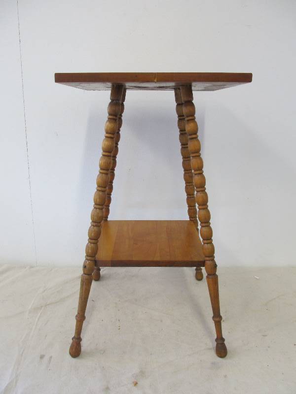 lot 57 image: Antique Solid Oak Occasional Table