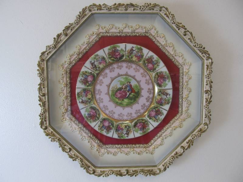 lot 82 image: Antique Bavarian Porcelain Plate in Shadow Box