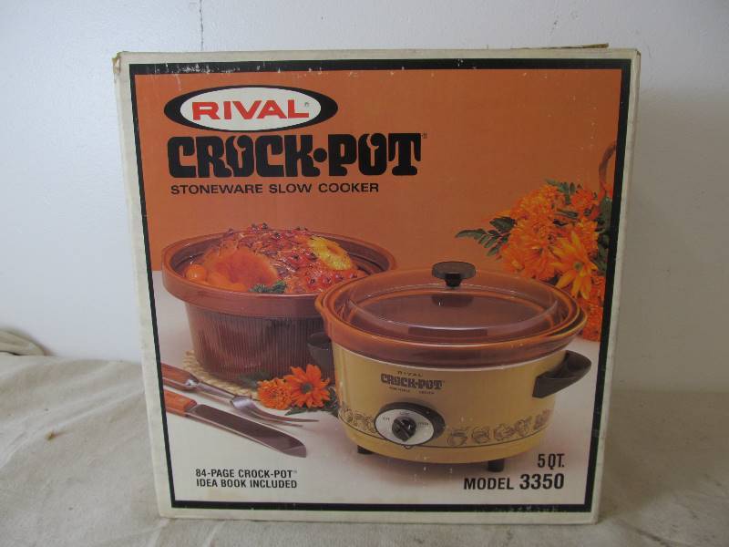 lot 99 image: BRAND NEW Vintage Rival Crock PotSlow Cooker