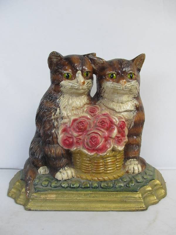 lot 113 image: Cast Iron Cat Doorstop #1