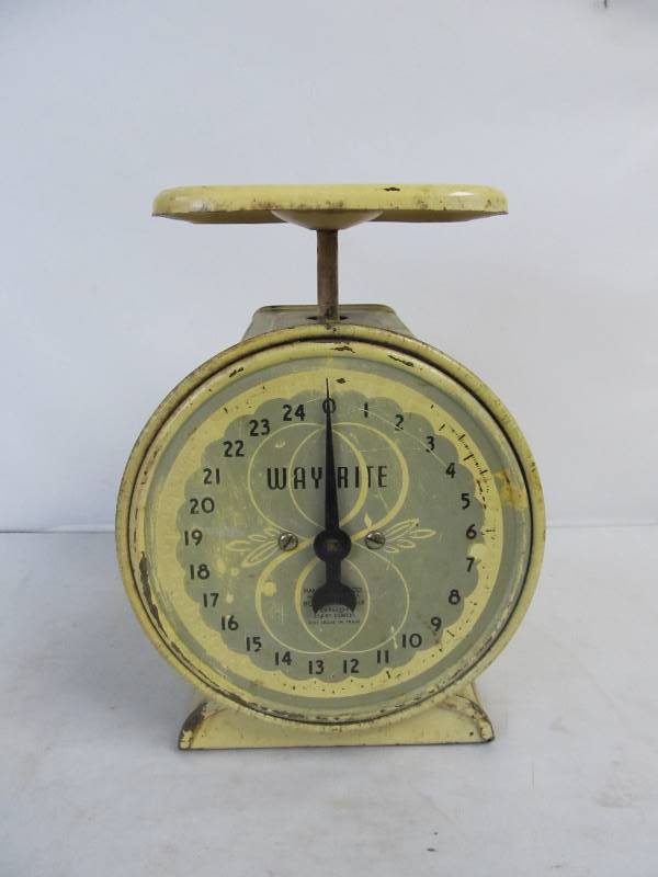lot 116 image: Vintage Hanson WAYRITE Metal Kitchen Scale