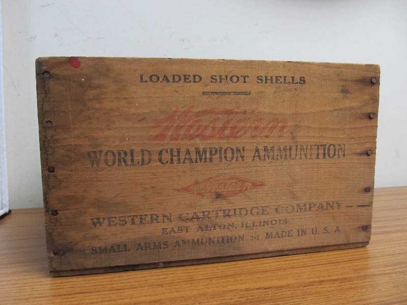lot 118 image: Old Vintage WESTERN Super X Wooden Ammo Crate