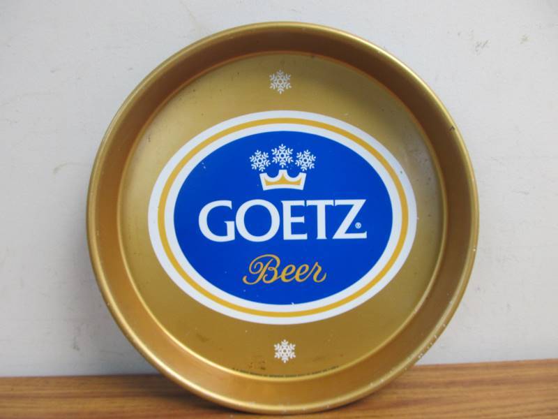 lot 11 image: Vintage GOETZ Beer Metal Serving Tray 