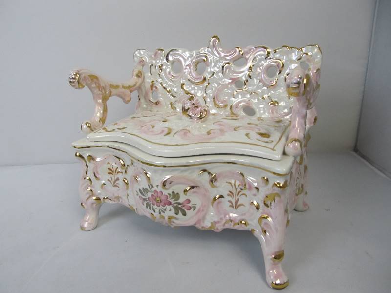lot 193 image: Vintage Italian Porcelain Settee JewelryRingTrinket Box