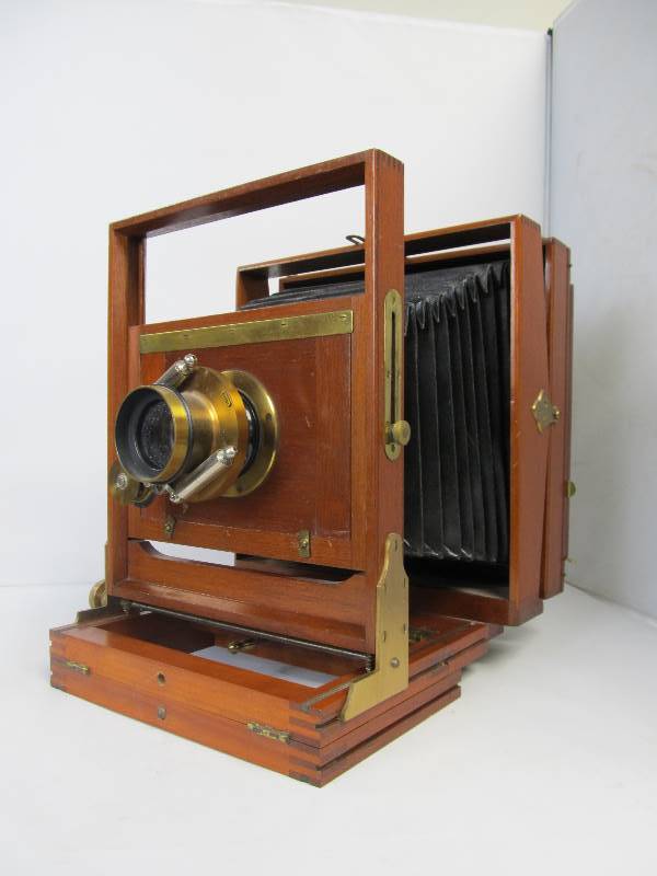 lot 2 image: Wonderful Antique ROCHESTER OPTICAL Camera