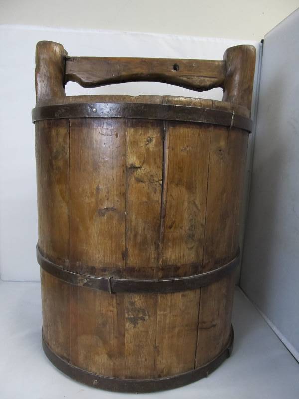 lot 5 image: Early 19th Century Antique Wooden Water Bucket