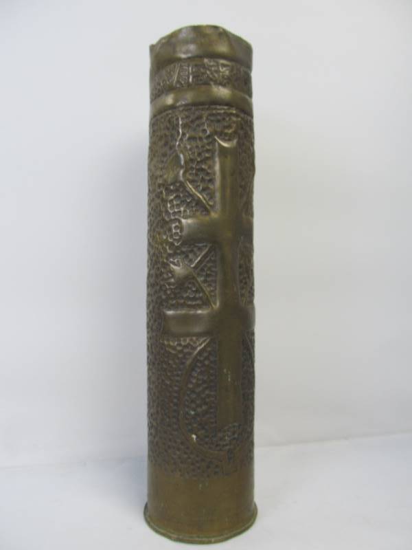 lot 6 image: Original WW1 Large Trench Art Artillery Shell - Battle of Verdun