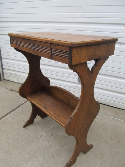 lot 138 image: Vintage Oak HighStanding Desk wDrawer