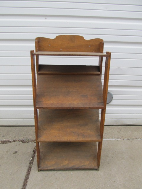 lot 141 image: Antique Primitive Wooden Shoe Rack