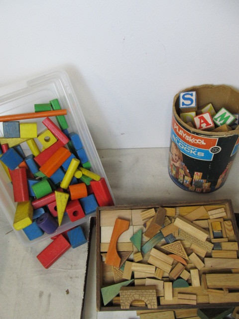 lot 159 image: Large Lot of Vintage Wooden Toy Building Blocks