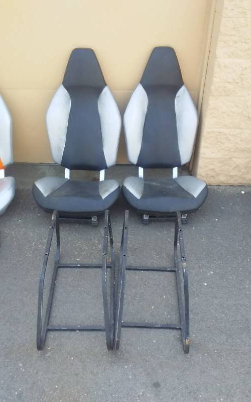 Pair BlackSilver Razor Seats With Mounting Brackets & 2 Stands