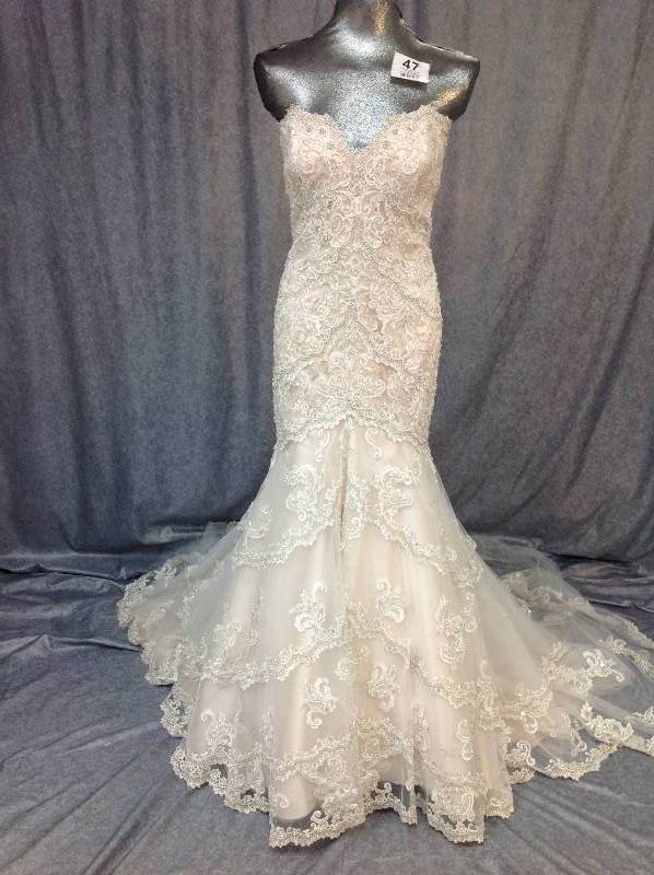 Wedding Gown   Size 14