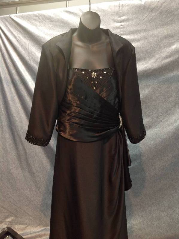 MotherFormal Attire