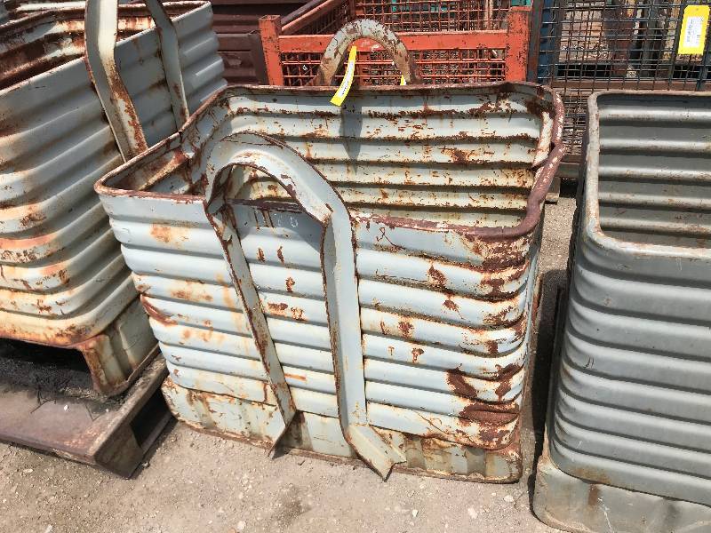 lot 207 image: Steel Bin